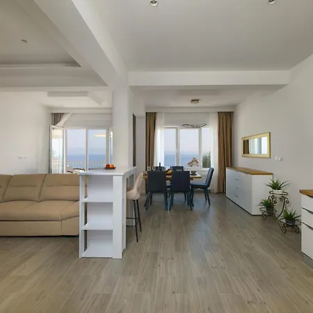 In Apartmán *